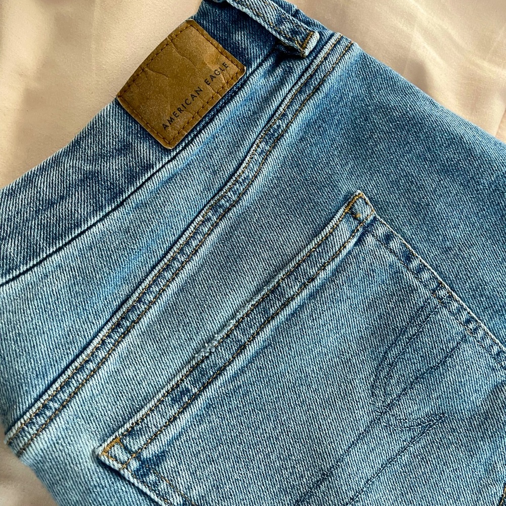 AEO Mom jeans sz16